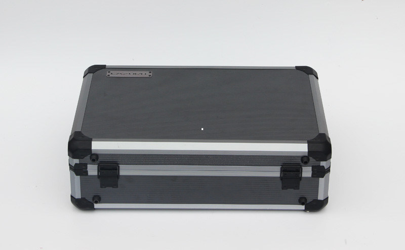 2,2 Kilogramm Gray Aluminum Hard Case With streiften Platte und gestempelschnittenen Schaum-Plan nach innen