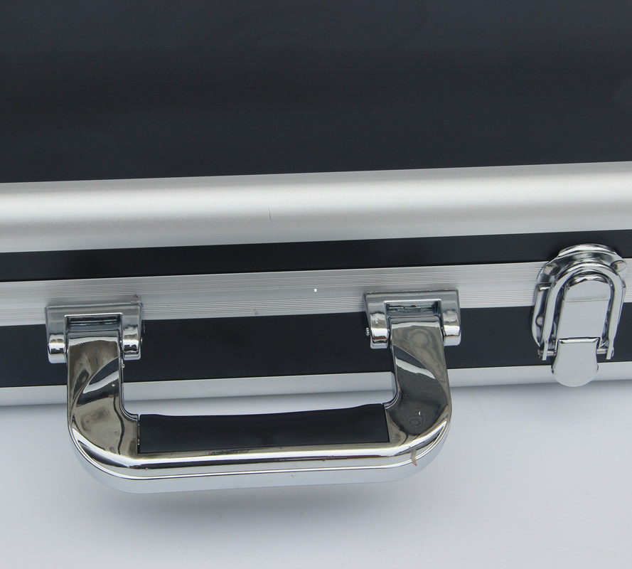 Langer Aluminiumsnooker-Fall-Schwarz-Pool-Kasten für Stichwort-Wellen-Schaum klebte Aluminiumstichwort-Kasten