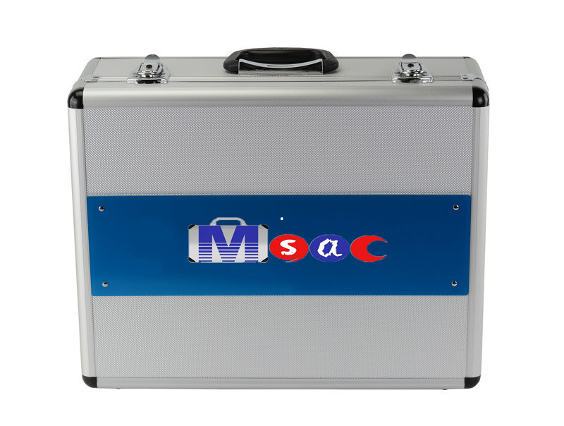 OEM/ODM Großhandel Silber-Aluminium-Träger mit kundenspezifischer Schnittfoam-Einlage und Logo